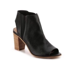 Steve Madden Nobel open toe bootie
